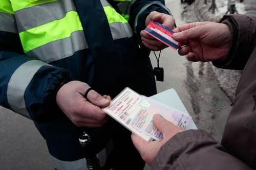 Не заплатишь штраф – не получишь права