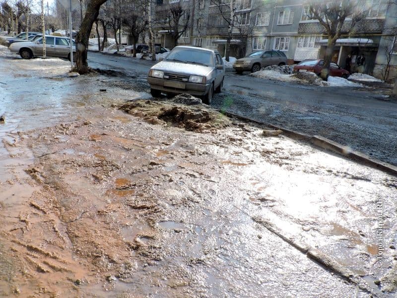 Коммунальщики не могут заставить подрядчиков нормально делать дороги