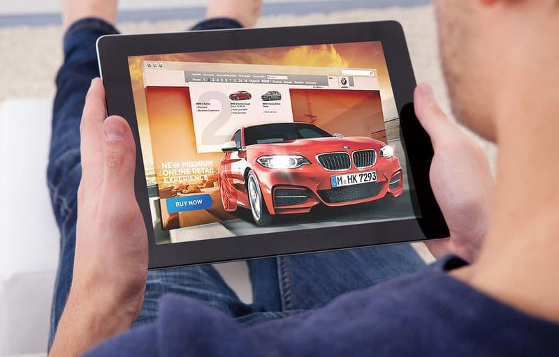 Покупатель «подарил» мошеннику 210 тысяч рублей за показ автомобиля