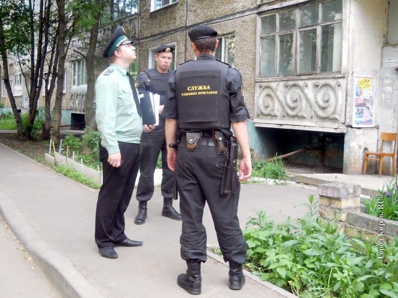 Должники могут попрощаться с водительским удостоверением