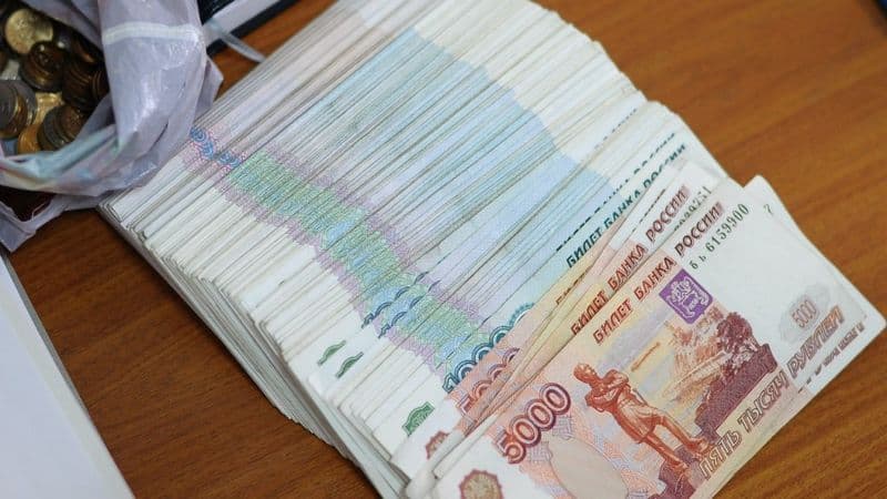 Кировчанина «развели» на полмиллиона рублей за иномарку нового поколения
