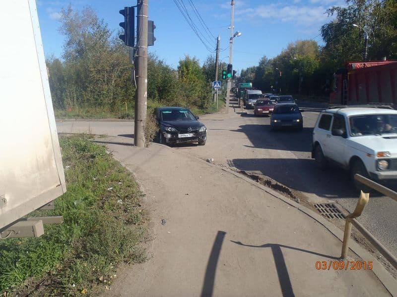 ДТП на Луганской: столкнулись 3 машины