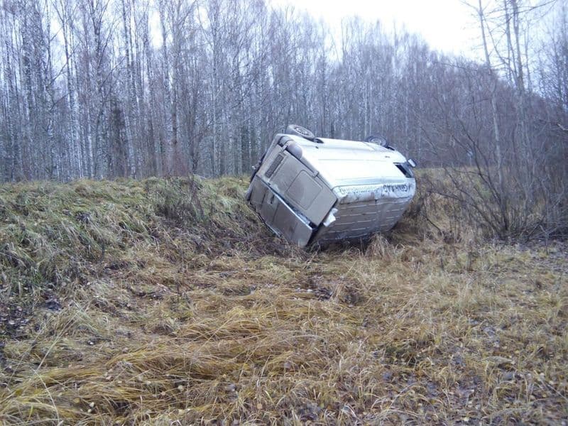 На трассе Яранск-Кикнур водитель не смог побороть сон и оказался в кювете