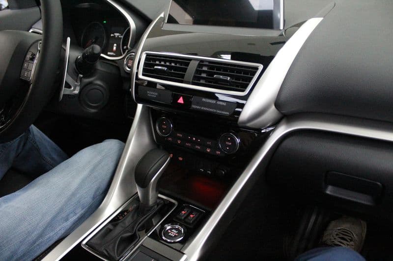 Будущее, в котором можно быть уверенным. В Кирове состоялась презентация Mitsubishi Eclipse Cross