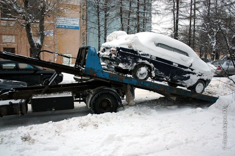 Машины будут в сохранности: эвакуацию авто предлагают упорядочить