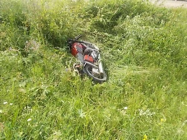 Два подростка опрокинулись в кювет на «Юпитере»