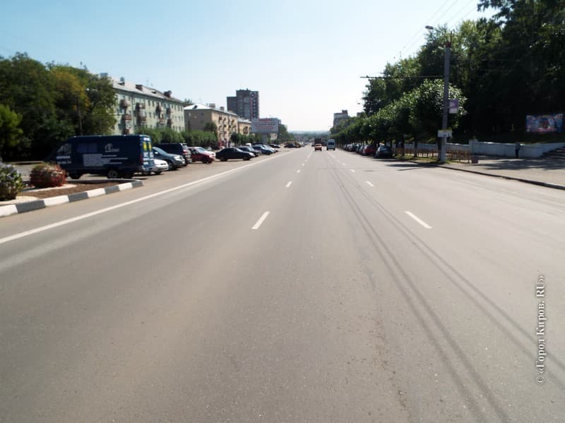 Злой рок или...? Год от года дорожную разметку в Кирове наносят с дефектами
