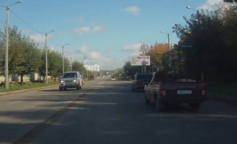 На Солнечной байкер едва не разбился из-за езды на заднем колесе