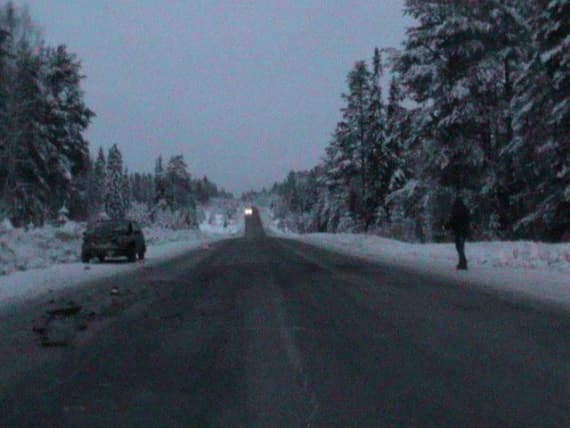 На трассе Киров-Пермь водитель  «девятки» получил травмы при столкновении с  МАНом