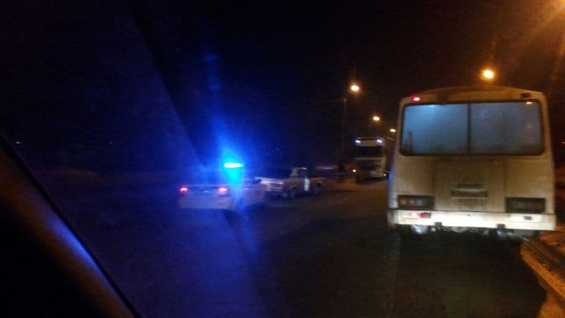 В Кирове «Волга» снесла столб