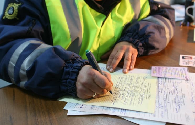 Рассмотрение документа о лишении прав за три нарушения перенесли на 2017