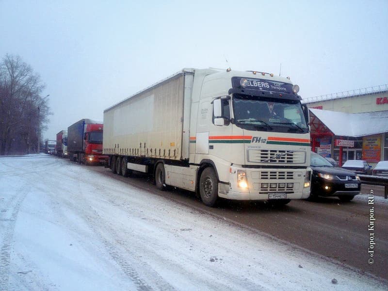 Госдума закручивает дальнобойщикам гайки: автопробеги могут запретить