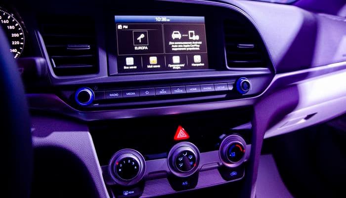 Знай, их собирали в России: самые популярные иномарки отечественной сборки