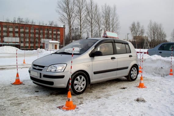 Новые правила автошкол: учиться дольше, экзамены - сложнее