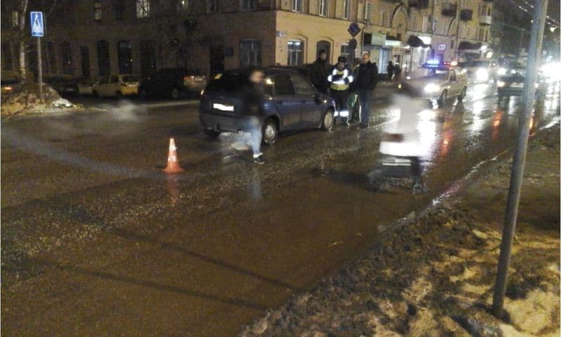 На Карла Маркса водитель «Приоры» сбил пешехода на «зебре»