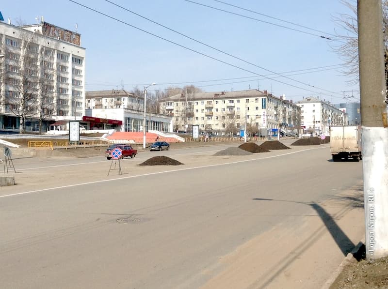 На парковке рядом с отелем Hilton установят палатки