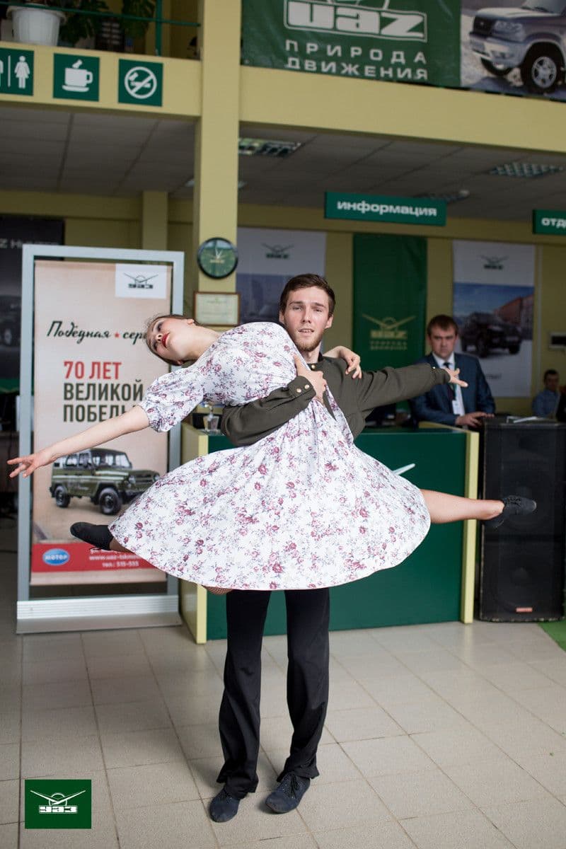 В автосалоне УАЗ ТСК «Мотор» презентовали «Победную Серию» УАЗ Хантер