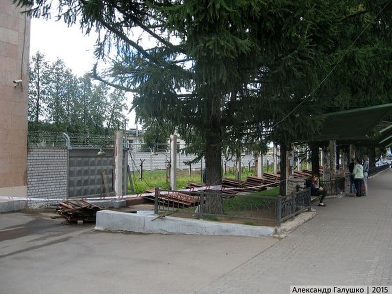 Очистка площади от машин обойдется «Авитеку» в 5 миллионов рублей
