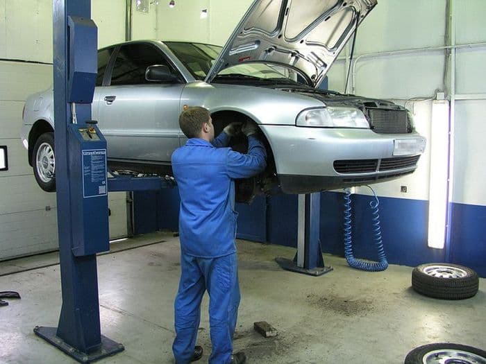 Советы водителям: как подготовить автомобиль к зиме