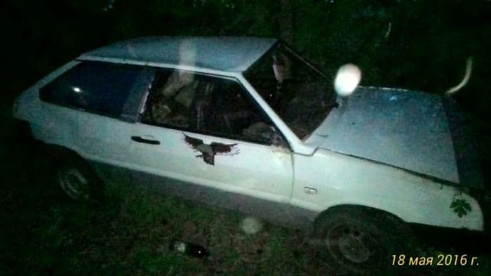 На трассе «Вятка» в кювет вылетела «восьмерка»