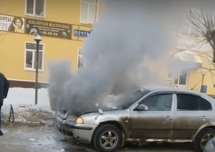 В Нововятске утром вспыхнула «Шкода»