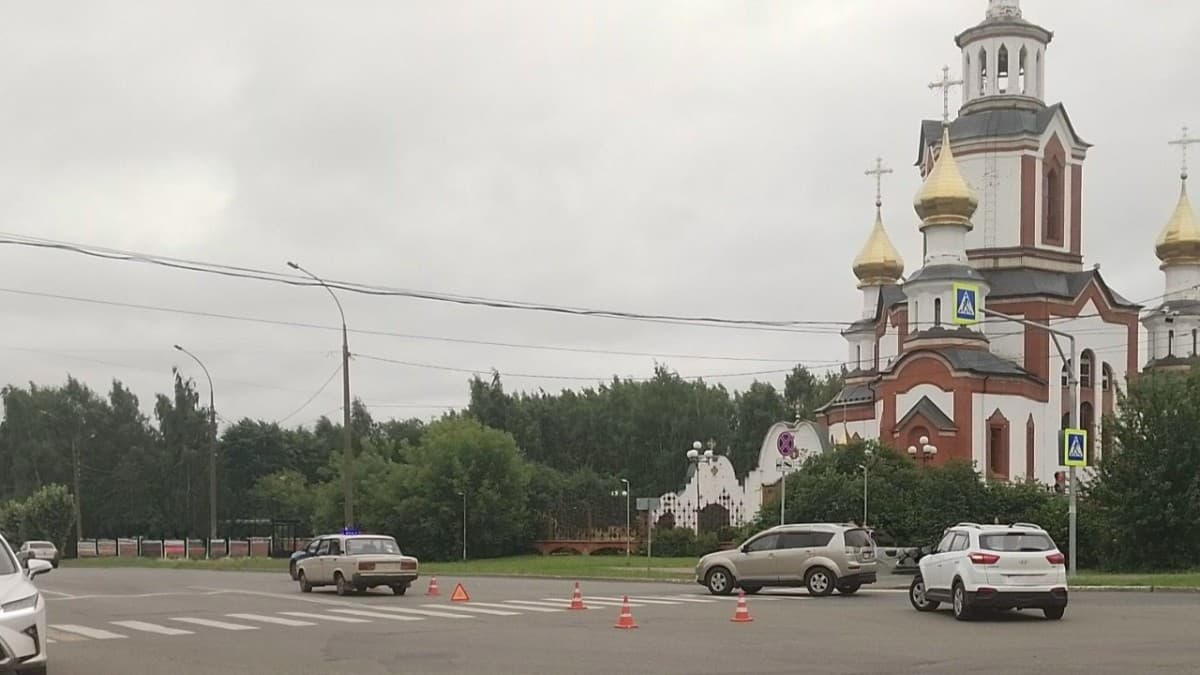 В Кирове у парка Победы пенсионер на «семерке» сбил пешехода