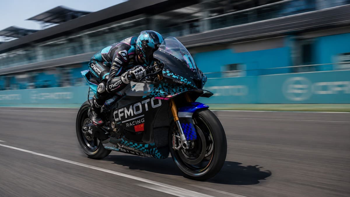 Глазам не поверил, когда китайский CFMOTO разогнался до 316 км/ч: рекорд, который переписывает правила