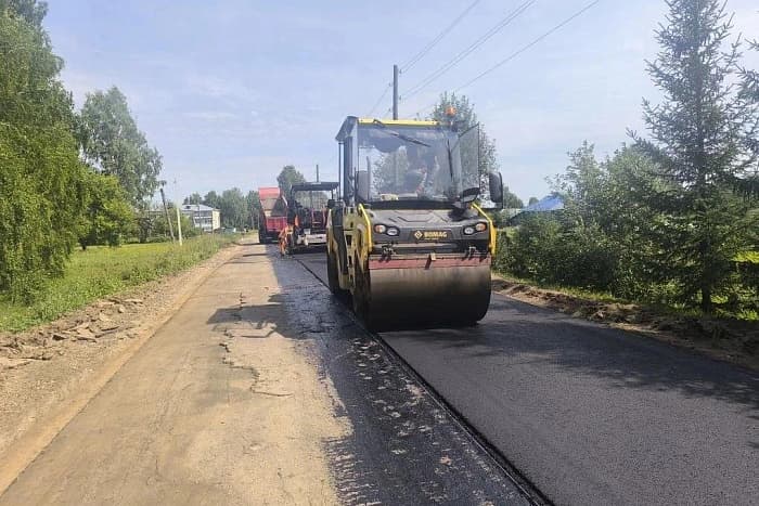 В Оричевском районе ремонтируют улицы по «Дорожному миллиарду»