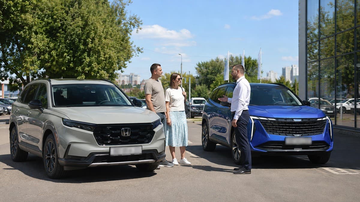Honda CR-V 2026 по параллельному импорту или официальный Geely Atlas: знакомая марка против гарантии – где риск для бюджета дороже
