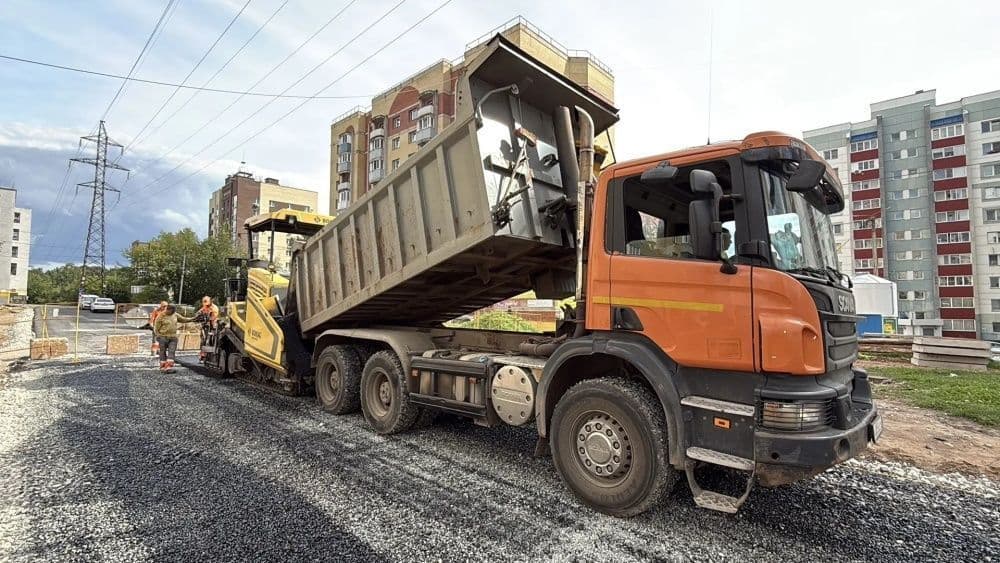 В Кирове продолжаются работы на семи участках дорог