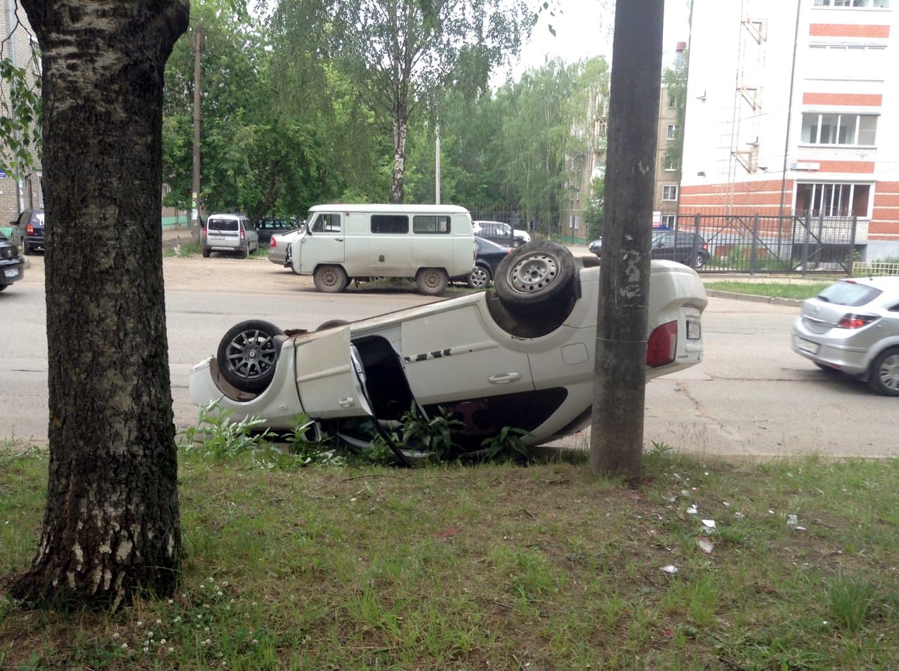 На Сурикова перевернулась Chevrolet