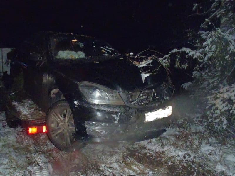 На трассе Киров-Советск «Мерседес» вылетел с дороги