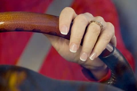 Девушка угнала машину одноклассницы и попала в ДТП
