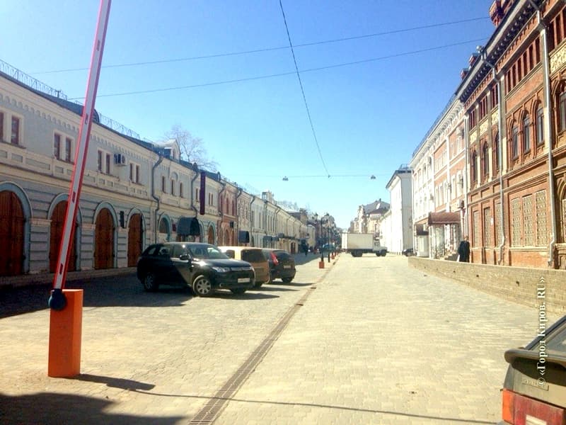 Пешеходная зона на Спасской стала проезжей