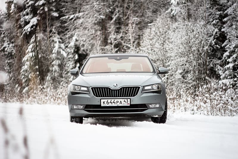 Тест-драйв ŠKODA Superb: консервативный взгляд на новые технологии