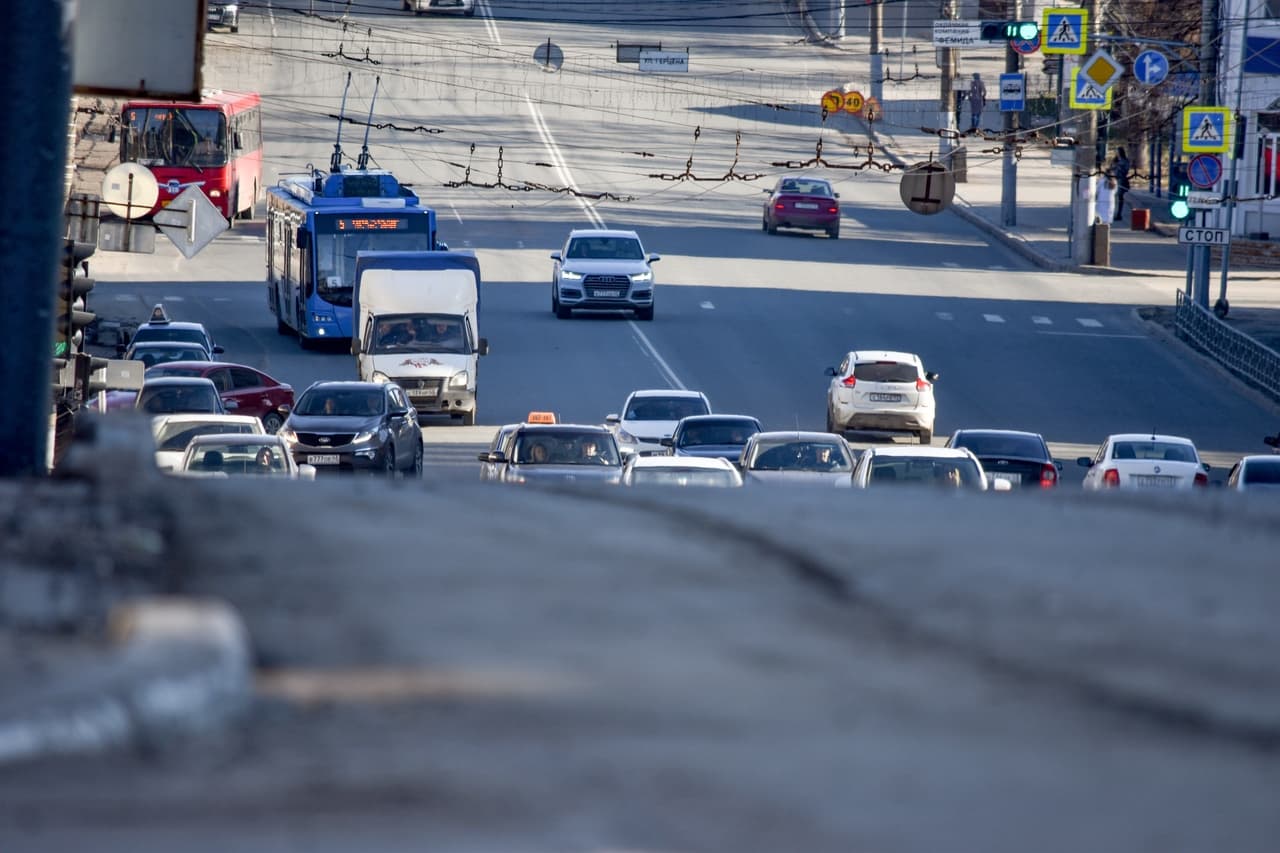 Депутаты предлагают снизить транспортный налог на 2020 год