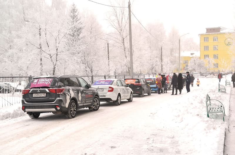 Отмечаем день матери за рулем автомобиля вместе с ГИБДД И компанией Мотор