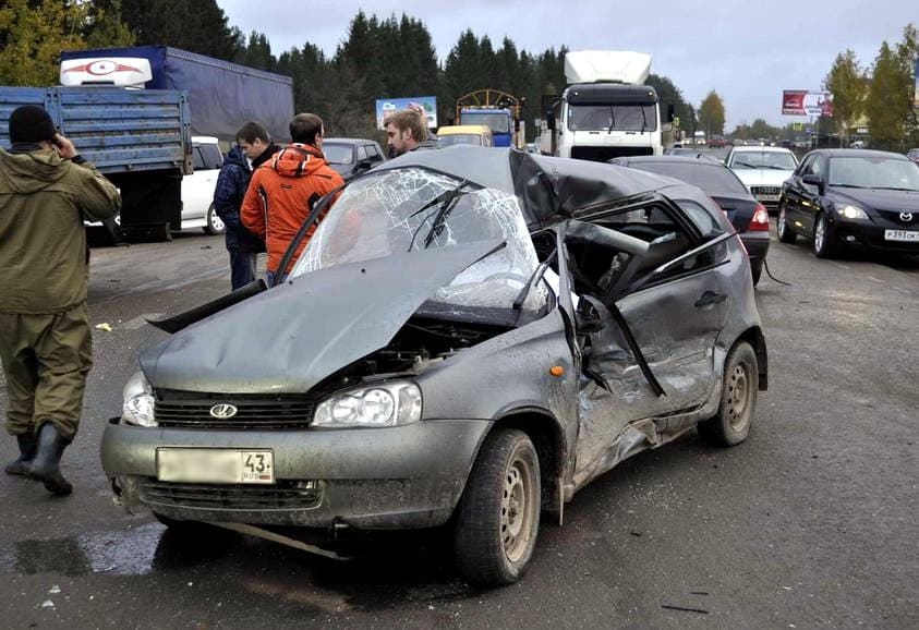 Авария на Победиловском тракте: пострадало 4 человека