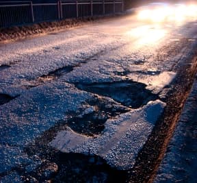 Нужен ли Кирову закон о гарантиях на дороги?