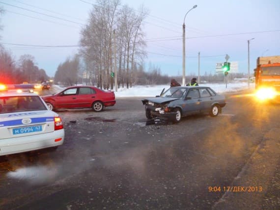 На Дзержинского столкнулись «девятка» и «Тойота»