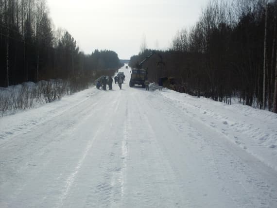 Трагедия на трассе: водитель «семерки» погиб в припаркованной машине
