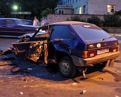 Крупное ДТП: «восьмёрка» вылетела на тротуар и сбила 2 пешеходов