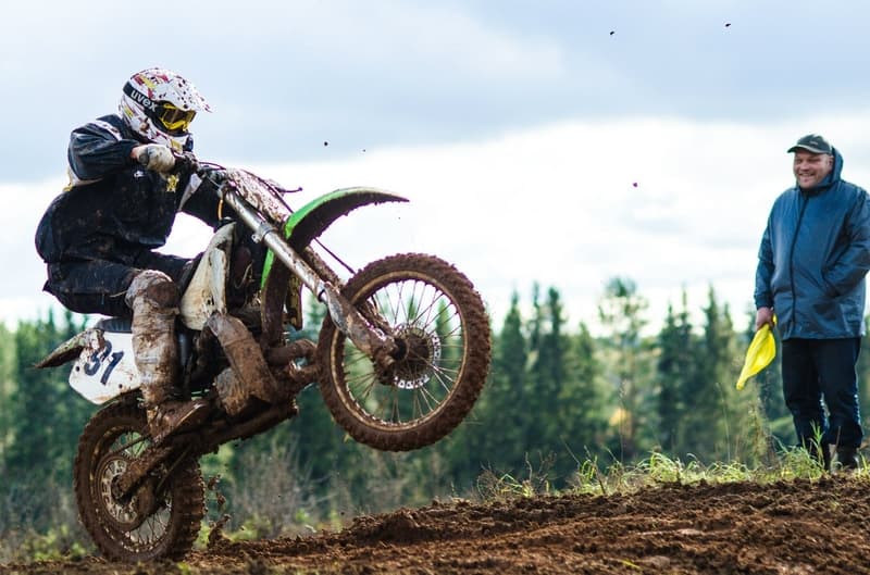 «Там, где черт сломает ногу, мотокросс найдет дорогу»