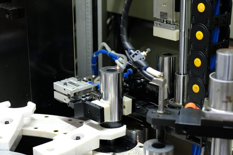 Российский производитель деталей для авто начал привлекать к работе заключенных