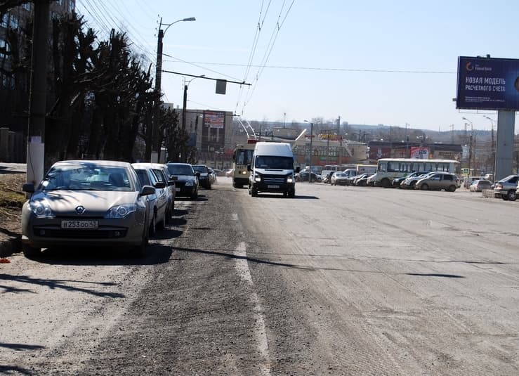 Летний ремонт дорог в Кирове начался с Октябрьского проспекта
