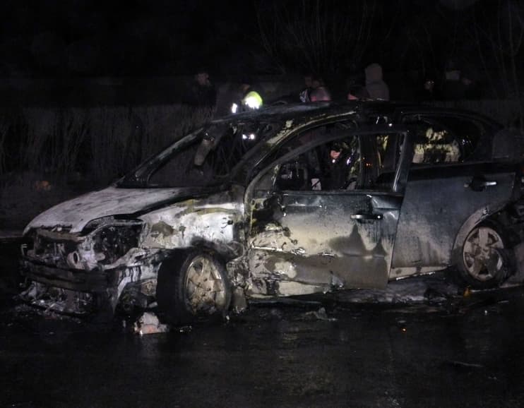 Крупное ДТП на улице Солнечной, один автомобиль сгорел