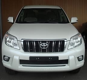 Всё по стандарту? Чиновники хотят ездить на «Прадо»