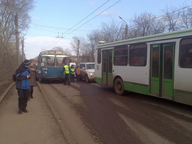 Авария на Московской спровоцировала большой затор