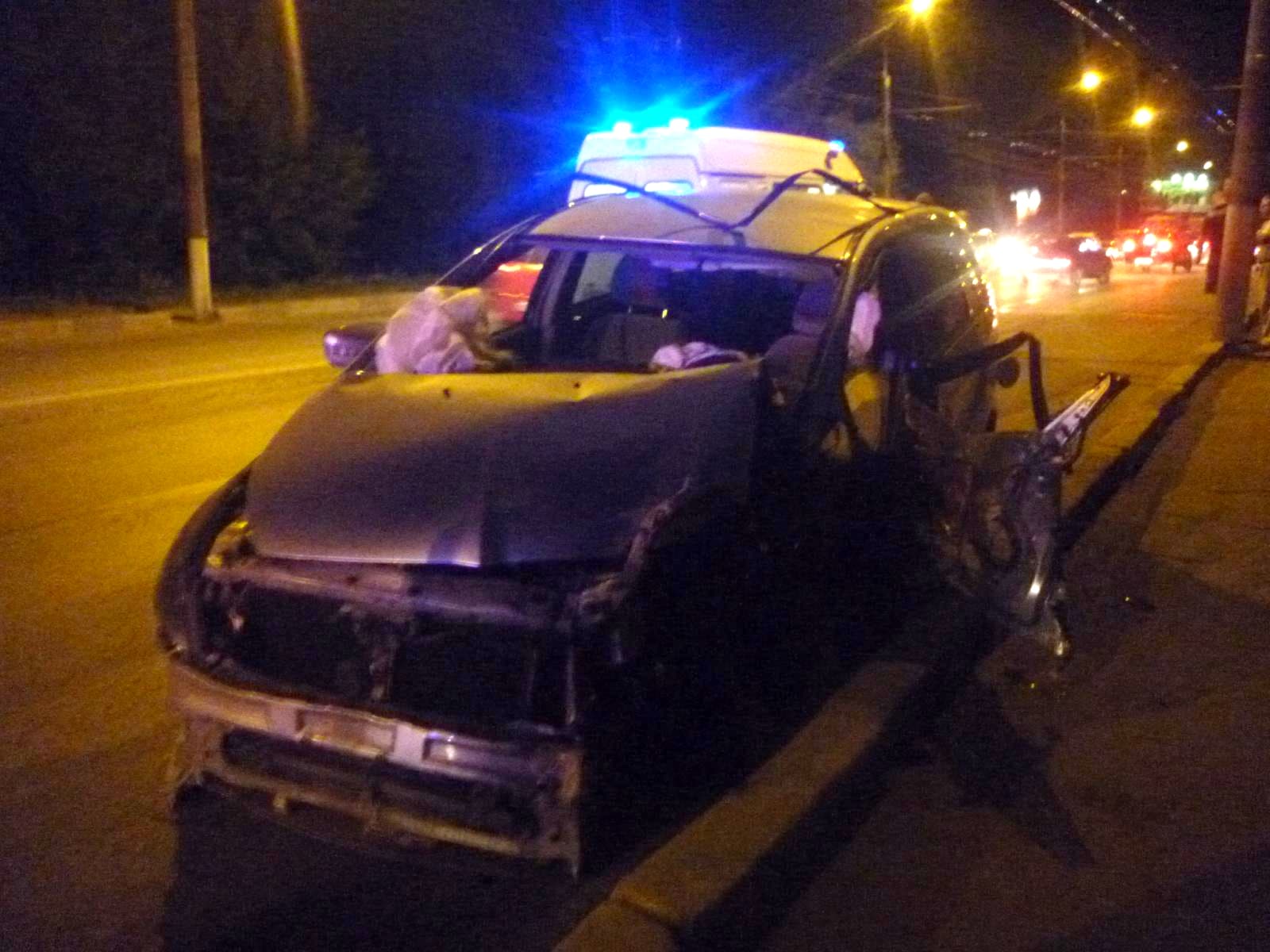 ДТП. Трактор, Audi и Mitsubishi. Четыре человека пострадало