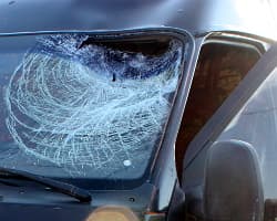 Обычный пластик чуть не убил водителя автомобиля Ford Transit